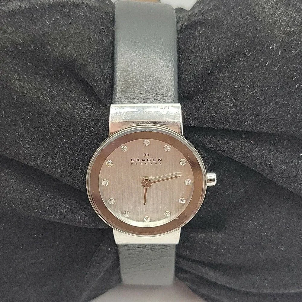 Skagen Steel 358XSSLBC Womens Black Leather Analog Dial Quartz Wrist Watch AM751